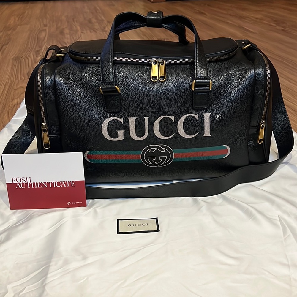 A83- 💯 % authentic Gucci Calfskin duffel bag